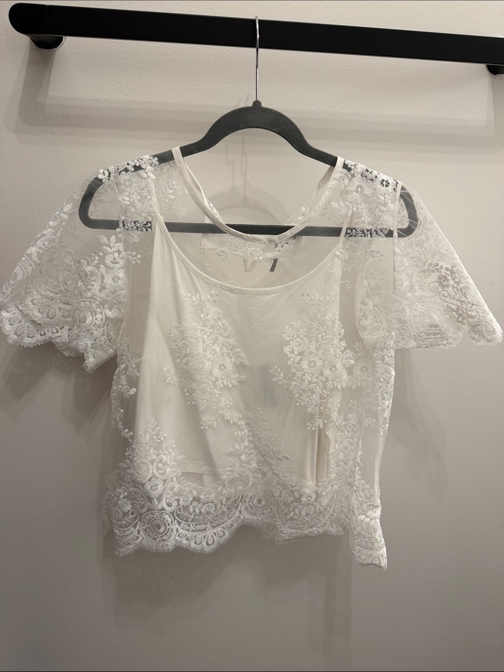 Anthropologie Ivory Lace Overlay Short Sleeve Camisole